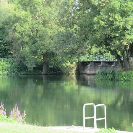 La Maison De Riviere Villa *