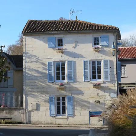 La Maison De Riviere * Bourg-Charente