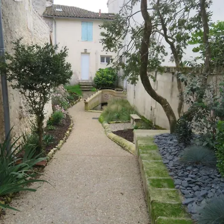 Vila La Maison De Riviere Bourg-Charente