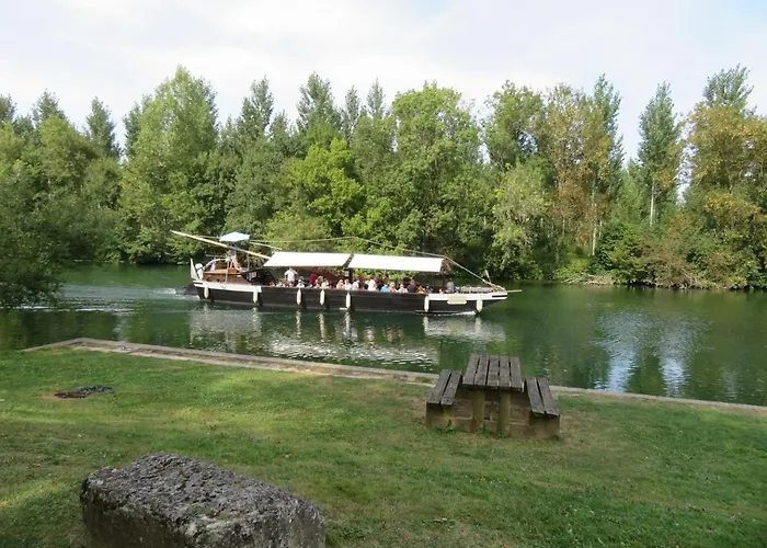 Villa La Maison De Riviere Bourg-Charente